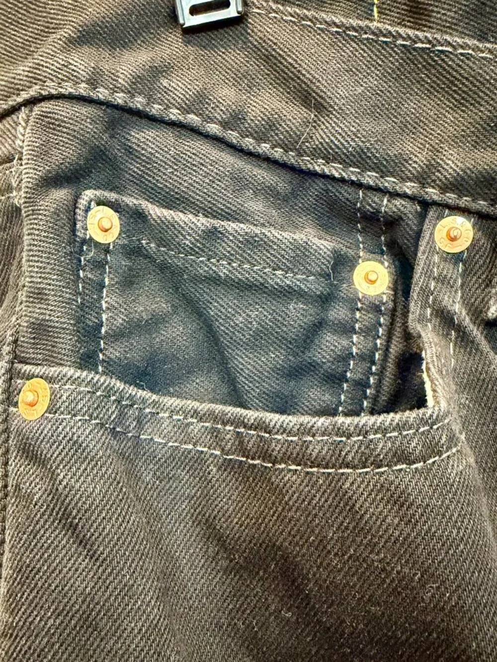 Levi’s 550 Men’s Relaxed Fit Jeans 33×32 • Black Denim • Excellent Condition